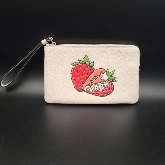 Large Coach CBB79 New With Tags Corner Zip Strawberry Wristlet